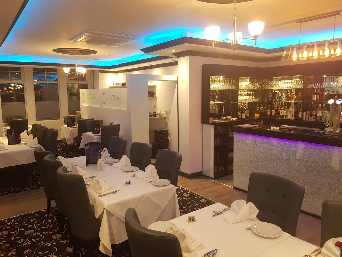 Ascot Grange Hotel - Voujon Resturant Leeds  Bagian luar foto